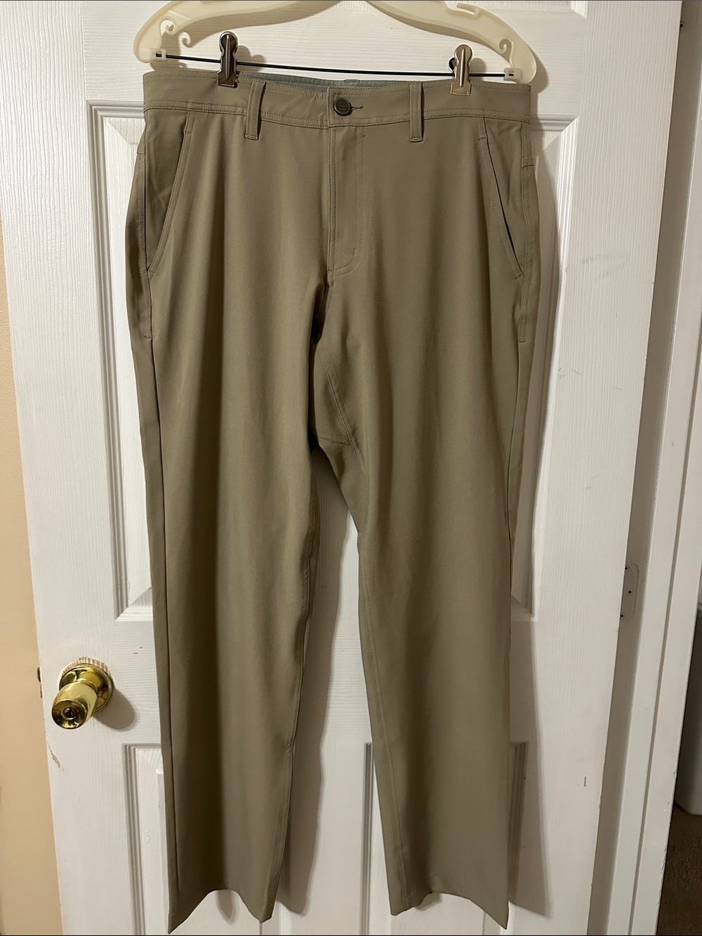 Free Fly Apparel Men's Stretch Chinos in Khaki